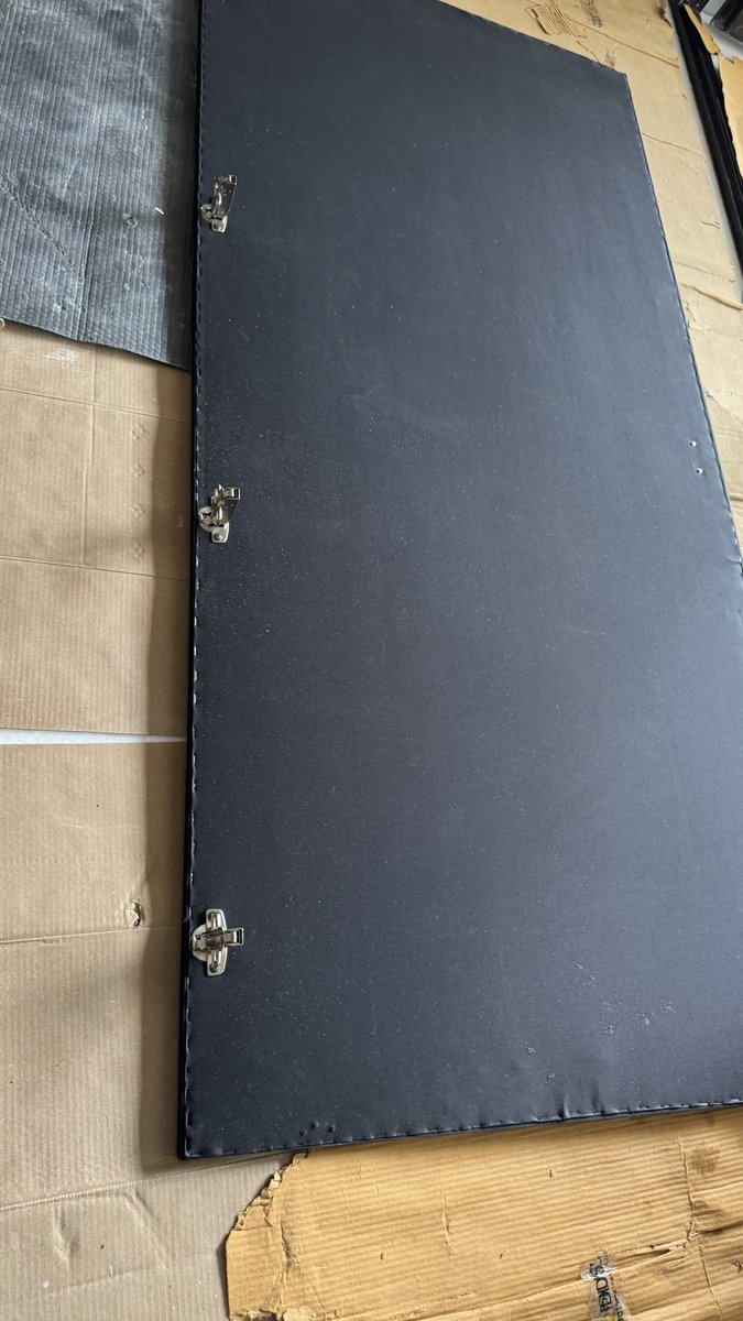 WadhwaSonia's tweet image. Ordered Rollo &amp;amp; Ibiza. Recd. Late, unpacked parts, Cloth stapled torn,boards localPly, BedBoxes manual, was told fitting कर देंगे , wasn’t AN IBIZA – &amp;amp; headoffice said
‘Please aap ek baar forego karein, Ek baar to Bhagwan bhi maaf karta hai’!
 #lovestanley #stanleysofa #wronged