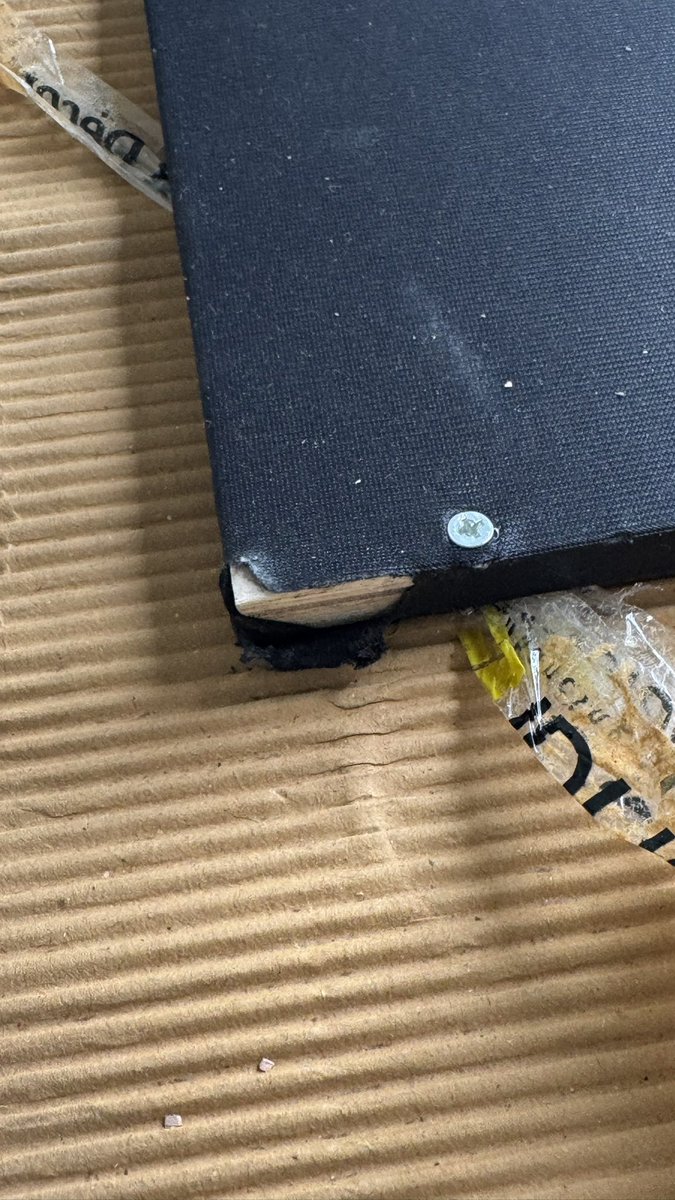 WadhwaSonia's tweet image. Ordered Rollo &amp;amp; Ibiza. Recd. Late, unpacked parts, Cloth stapled torn,boards localPly, BedBoxes manual, was told fitting कर देंगे , wasn’t AN IBIZA – &amp;amp; headoffice said
‘Please aap ek baar forego karein, Ek baar to Bhagwan bhi maaf karta hai’!
 #lovestanley #stanleysofa #wronged