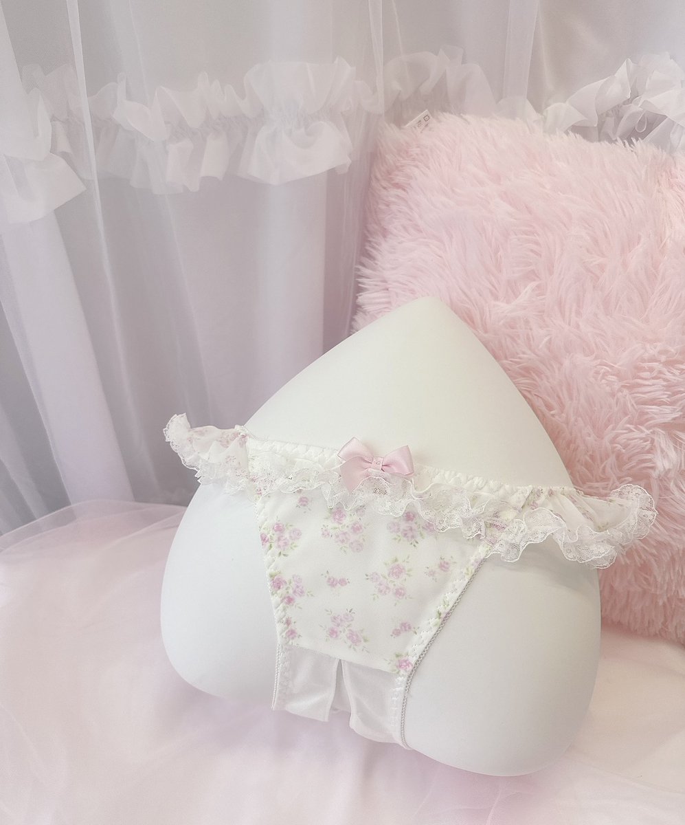 少し涼しげに見えるLOVE2ndのかわいいえちぱんつ🤍🩷
8月はもうすぐ...✨