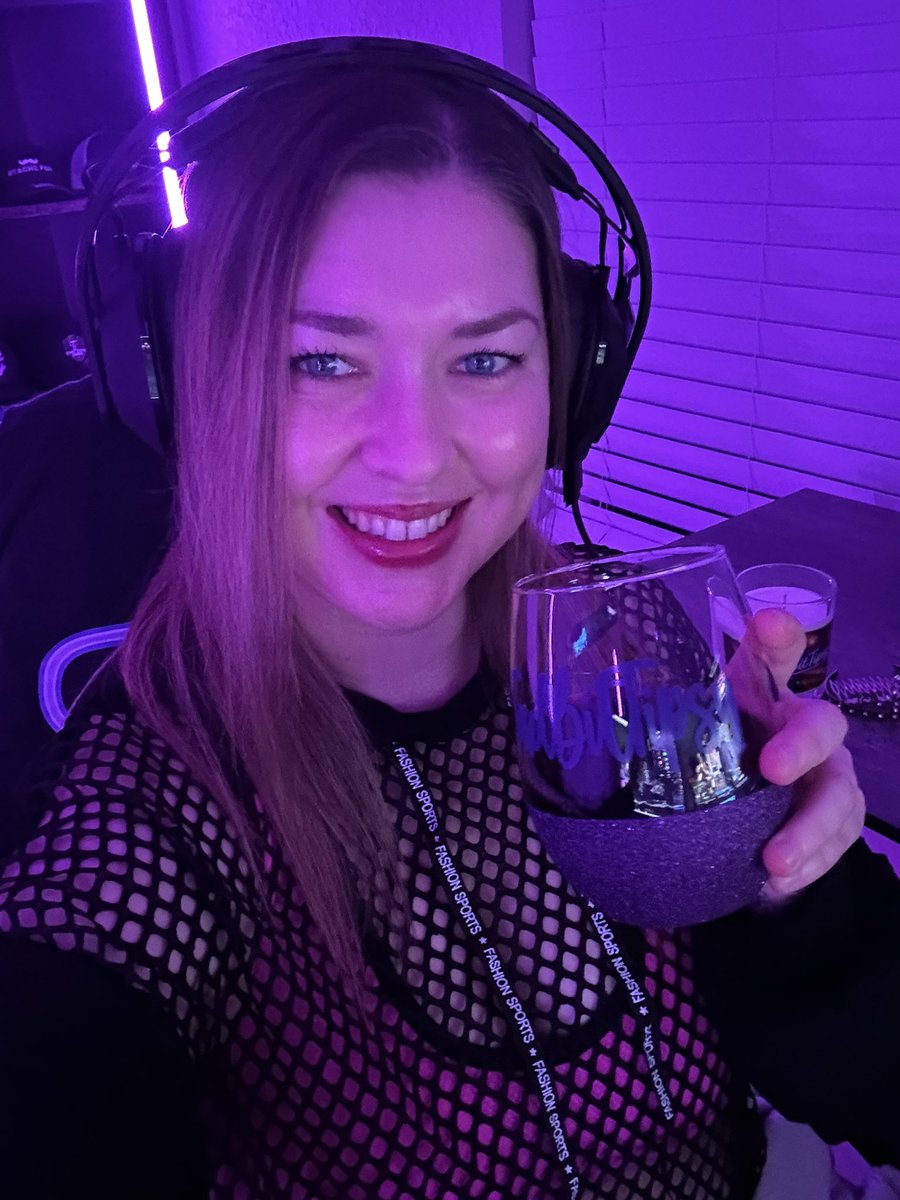 Wine kinda night! Join us for some fun! Kick.com/tadbittipsy