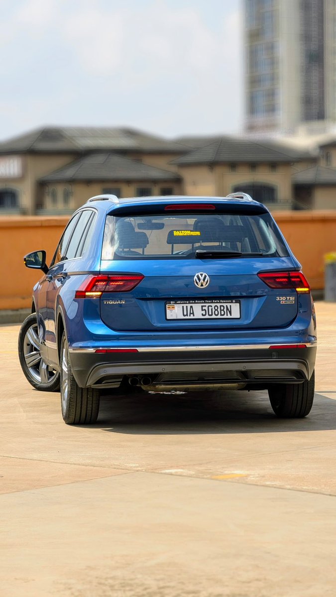Buythiscar1's tweet image. #tiguan #Volkswagen 
The 2017-18 Volkswagen Tiguan is a compact SUV known for its solid build, premium features, and versatile nature. It's powered by a 200-hp turbocharged 2.0-liter four-cylinderme engine.
        @ 90M UGX 📲 0782238581.