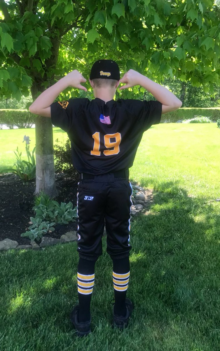 Huge thank you to the <a href="/PghDawgs/">PITTSBURGH DIAMOND DAWGS BASEBALL</a> organization these past 6 years of helping me live out my dream. You guys have helped me develop both as a person and as a player. I appreciate every opportunity I have been given to succeed. To every coach, teammate, and parent - thank you!