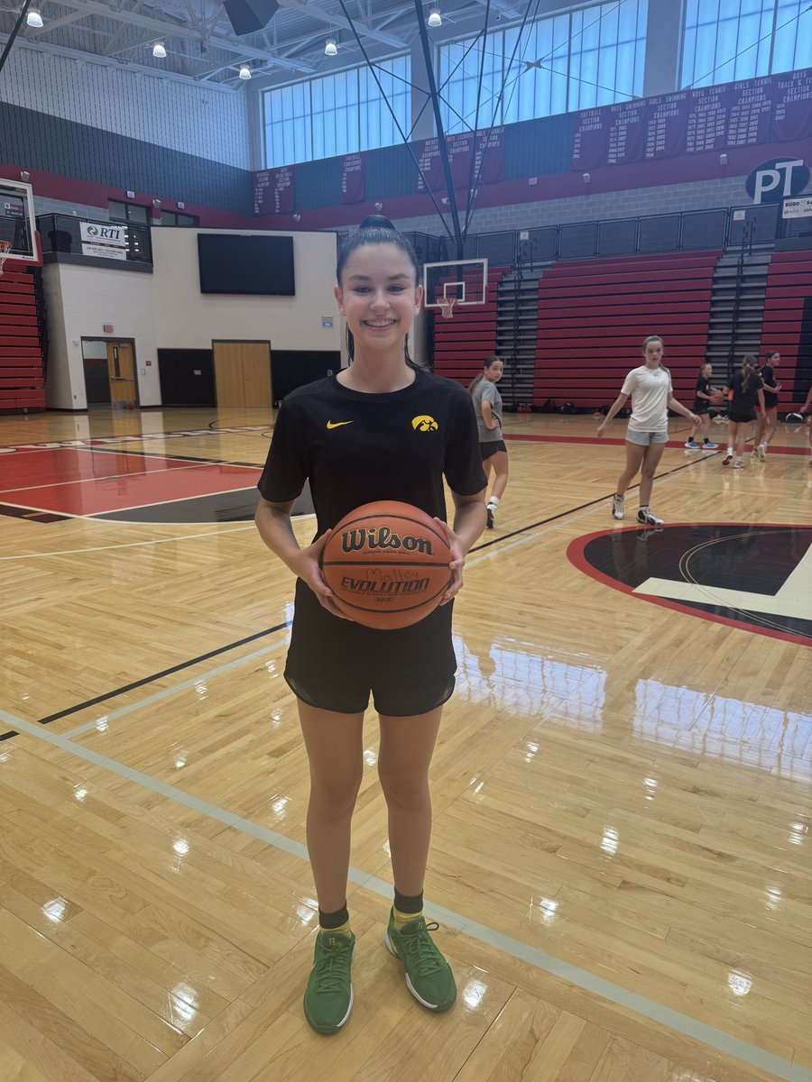 Congratulations to Maristela Tray for winning the 1 on 1 championship today in impressive fashion‼️🥇