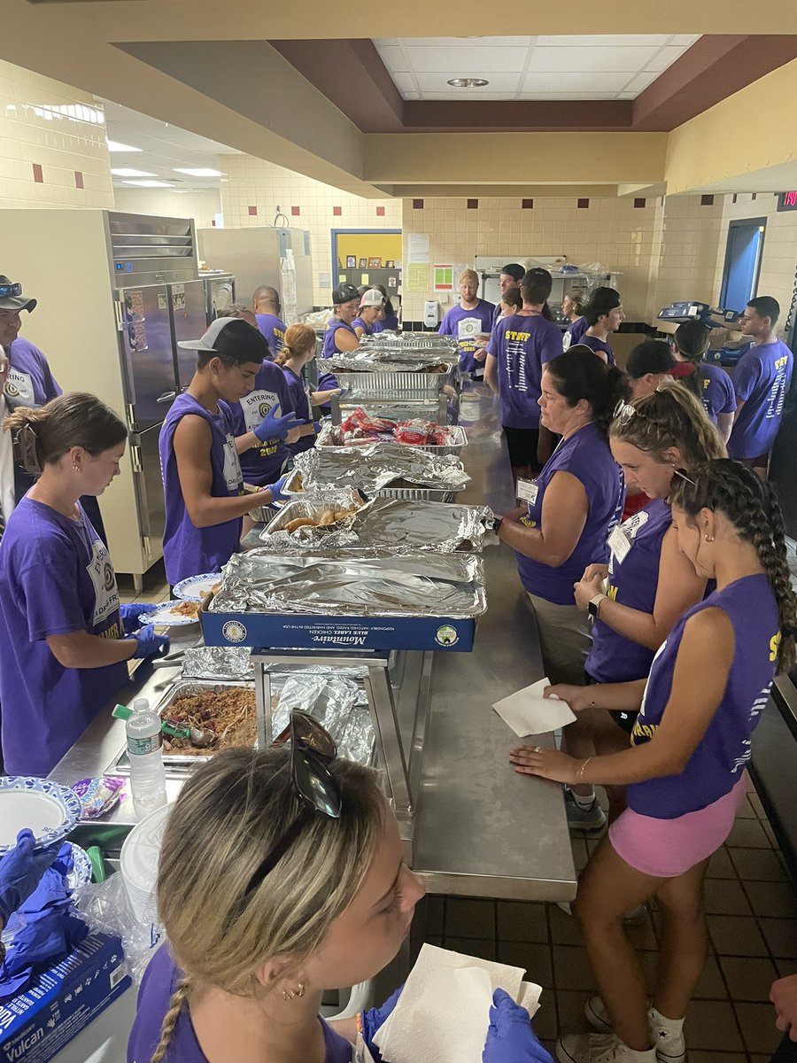HanoverPolice's tweet image. Day 3 #DareCamp2025 Chinese Food for lunch from the Ming Dynasty in Marshfield. Served by our amazing Peer Leaders. Then an amazing presentation by @MachineJG
