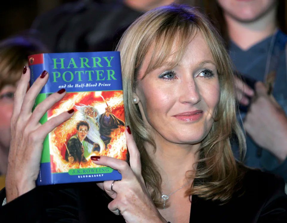 Itsnowsam's tweet photo. "Not all heroes wear capes. Happy Birthday, J.K. Rowling! ❤️⚡" https://t.co/rdJjrHqVpG