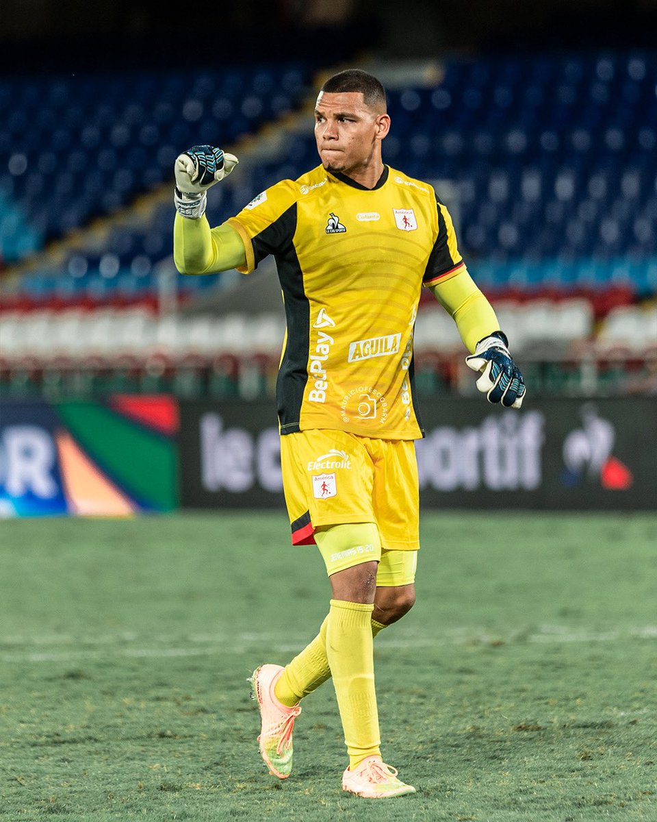 joeldavidfc1's tweet photo. “Entonces dirá el hombre: Ciertamente hay galardón para el justo; Ciertamente hay Dios que juzga en la tierra.” SALMOS 58:11 

Estamos de vuelta ¡Gracias a DIOS! 

Mi familia, todo el club y nuestra hermosa hinchada: muchas gracias y vamos por más 🙏🏽🧤🔜🏆🇦🇹 #YojuegoparaCristo https://t.co/2Pdn2meXJ0
