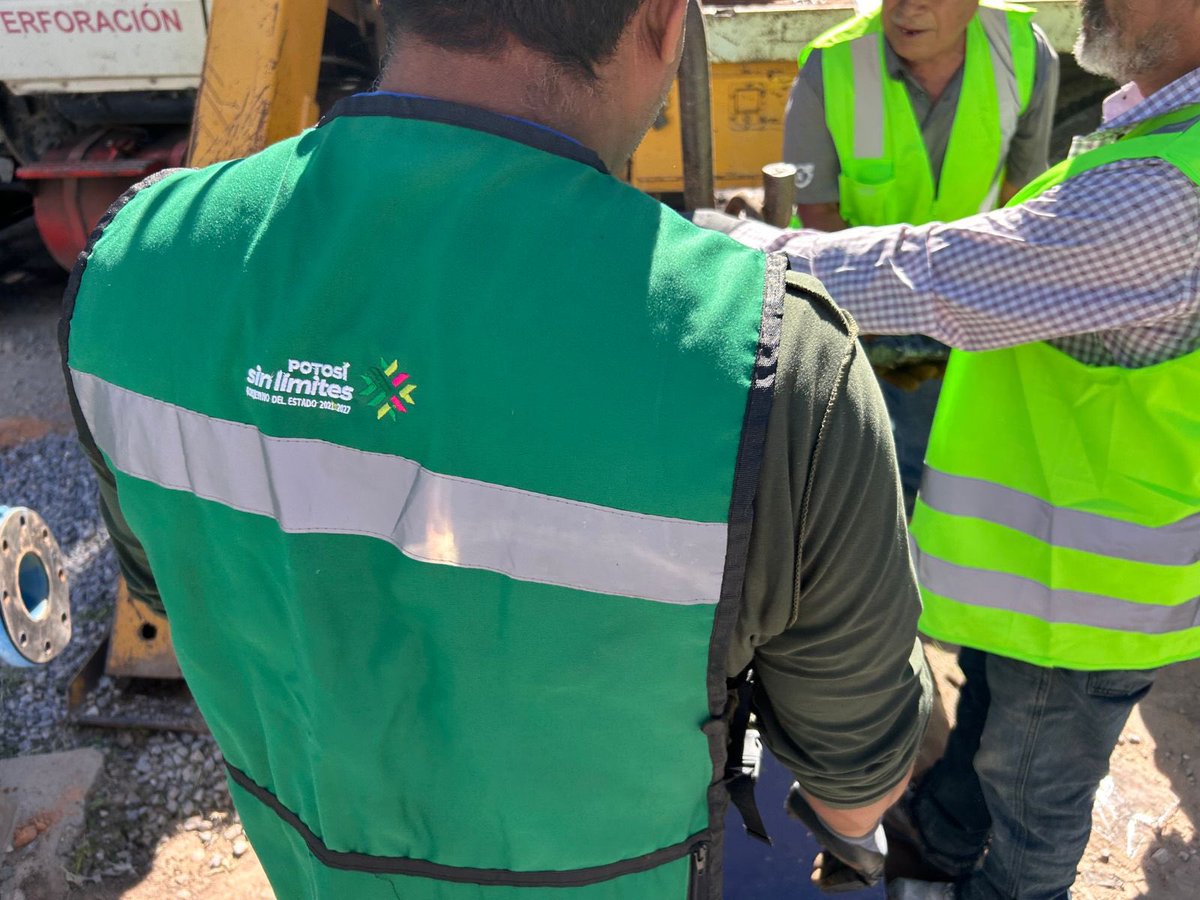 Atendiendo la indicación del Gobernador <a href="/RGC_Mx/">Ricardo Gallardo Cardona 🇲🇽</a>, personal de la <a href="/CEA_SLP/">CEA_SLP</a> concluyeron trabajos de mantenimiento en el pozo ubicado en el Eje 128, donde se abastecen las pipas que llevan agua potable gratuita a colonias de la zona metropolitana. 
#PotosiSinLimites
