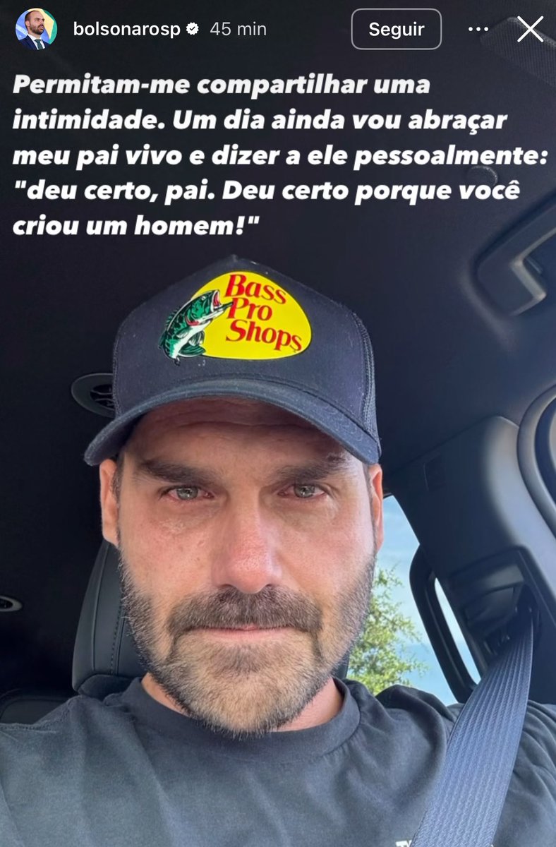 Advogados de Direita Brasil®️ (@movadvdireitabr) on Twitter photo Que Deus abençoe e proteja toda família Bolsonaro. Parabéns <a href="/BolsonaroSP/">Eduardo Bolsonaro🇧🇷</a> , torcemos para que esse abraço aconteça o mais breve possível. Que Deus abençoe e proteja toda família Bolsonaro. Parabéns <a href="/BolsonaroSP/">Eduardo Bolsonaro🇧🇷</a> , torcemos para que esse abraço aconteça o mais breve possível.