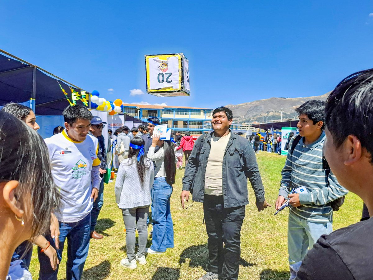 Ministerio de Energía y Minas (@minemperu) on Twitter photo #NotaDePrensa ✅ Más de 120 estudiantes y visitantes participaron en la Ruta de la Minería Sostenible, iniciativa educativa del MINEM que llegó a <a href="/unc_oficial/">UNC Cajamarca</a> para brindar una visión integral sobre la importancia de una minería responsable en el desarrollo del país.
👉 En el #NotaDePrensa ✅ Más de 120 estudiantes y visitantes participaron en la Ruta de la Minería Sostenible, iniciativa educativa del MINEM que llegó a <a href="/unc_oficial/">UNC Cajamarca</a> para brindar una visión integral sobre la importancia de una minería responsable en el desarrollo del país.
👉 En el