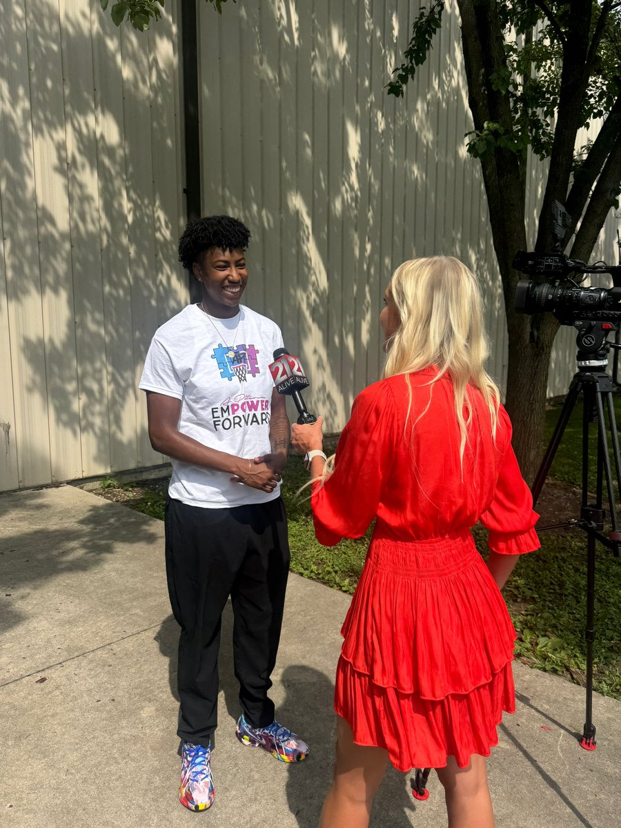 ARI BETTERLY (@aribetterly) on Twitter photo “I want kids in our community to say, ‘I can play at the collegiate level. I can do anything my dreams allow me to.’”
UConn’s <a href="/ayannap34/">Ayanna Patterson</a> returned home to host her 3rd annual free youth camp in Fort Wayne.
MORE DETAILS ➡️: 21alivenews.com/2025/07/30/aya… “I want kids in our community to say, ‘I can play at the collegiate level. I can do anything my dreams allow me to.’”
UConn’s <a href="/ayannap34/">Ayanna Patterson</a> returned home to host her 3rd annual free youth camp in Fort Wayne.
MORE DETAILS ➡️: 21alivenews.com/2025/07/30/aya…