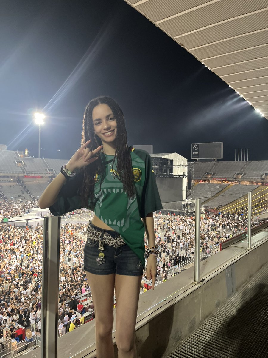 itorxic's tweet photo. reposting my fit for the sza n kendrick concert cs nobody saw it 😿 cant believe its over :’) https://t.co/Aa9kl4yYfh