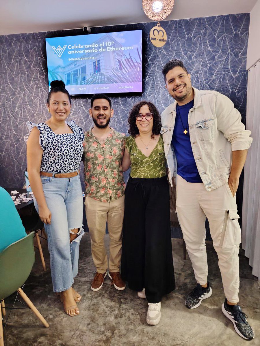 Gracias <a href="/soyJoseLamus/">Jose Lamus</a> y <a href="/soylaloreto/">Natalia Loreto ✨</a> por traer este evento para la comunidad en Venezuela 🇻🇪