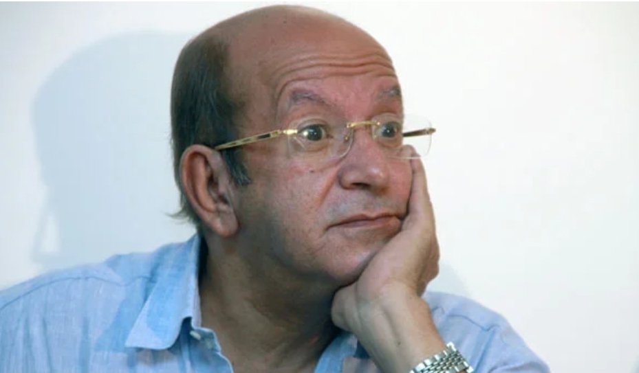 الله يرحمه . لطفى لبيب كان فنان حلو .. مصرى حلو . 
معلش يا عم لطفى إنت عارف فى ناس معندهمش خشى ولا حيا وبيستغلوا أى حاجه أى حاجه عشان أهدافهم .
عارفين إحنا كمان وأكيد أكيد إنت فى مكان حلو أوى . الله يرحمك .