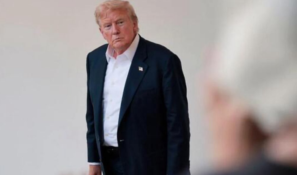 Donald Trump just bragged about keeping underage ‘staff’, and everyone finally connected the dots-

share.newsbreak.com/eau91ps2?s=i16