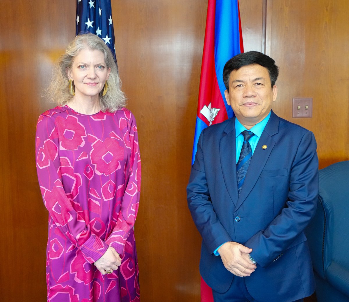 Allison M. Hooker tweet media