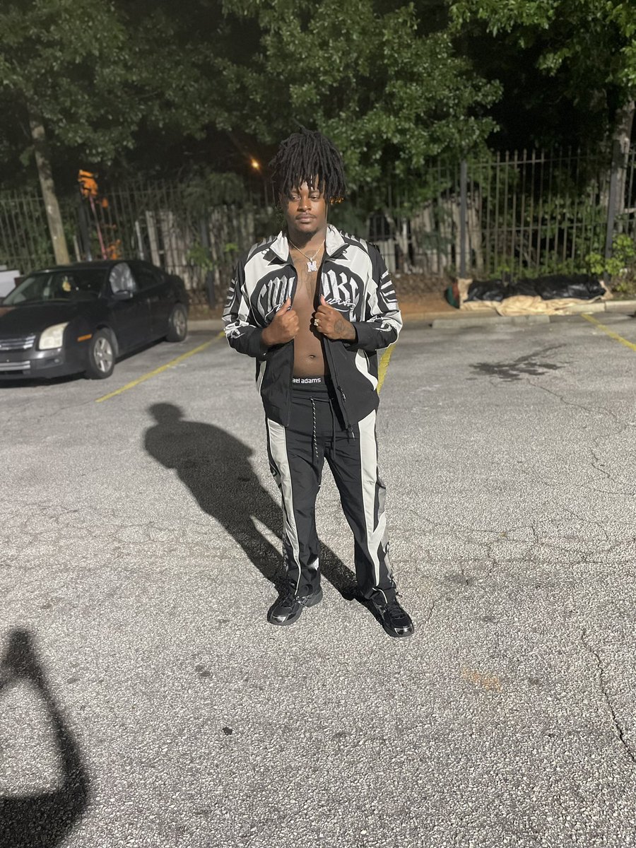 1bigmikeee's tweet photo. https://t.co/cum9Iq6pSP