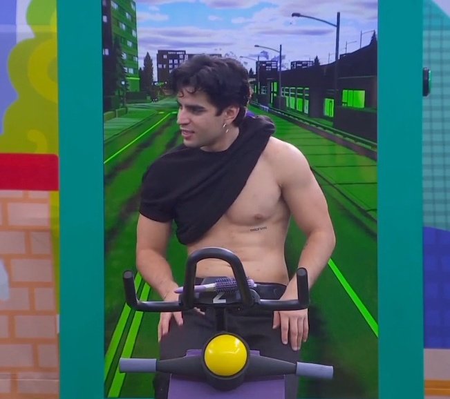 Yo siempre te vi bien Aaron 🫦❤️

#LaCasaDeLosFamososMexico 
#LCDLFMX #TeamMercurio