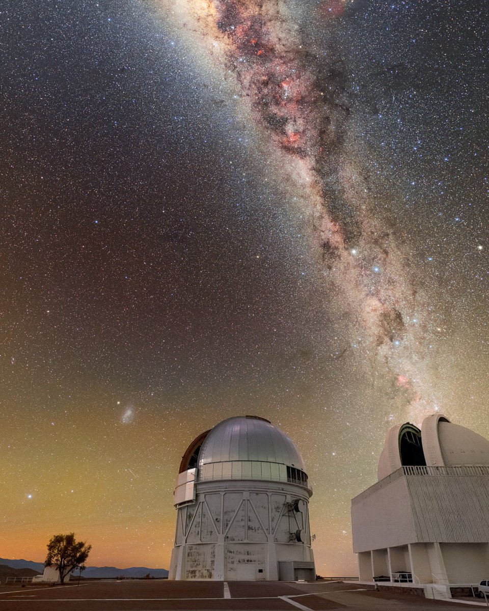 ✨ 50 years under the southern skies ✨

The Víctor M. Blanco 4-meter Telescope, perched high at @CerroTololo in Chile, will celebrate its 50th year of operation in 2026!

📸 CTIO/NOIRLab/NSF/AURA/ P.Horálek