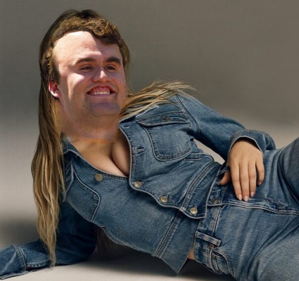 TheRealThelmaJ1's tweet image. Charlie Kirk has great jeans