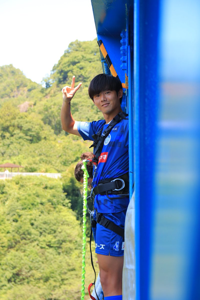 hitachiotacity's tweet photo. 公言通り飛びました！

水戸ホーリーホック常陸太田市PR大使の大崎選手、板倉選手がついにバンジージャンプに挑戦しました。
今後、当日の様子を編集したメイキングムービーを市公式YouTubeなどで公開しますので、乞うご期待！ https://t.co/bs2k9yTMTw