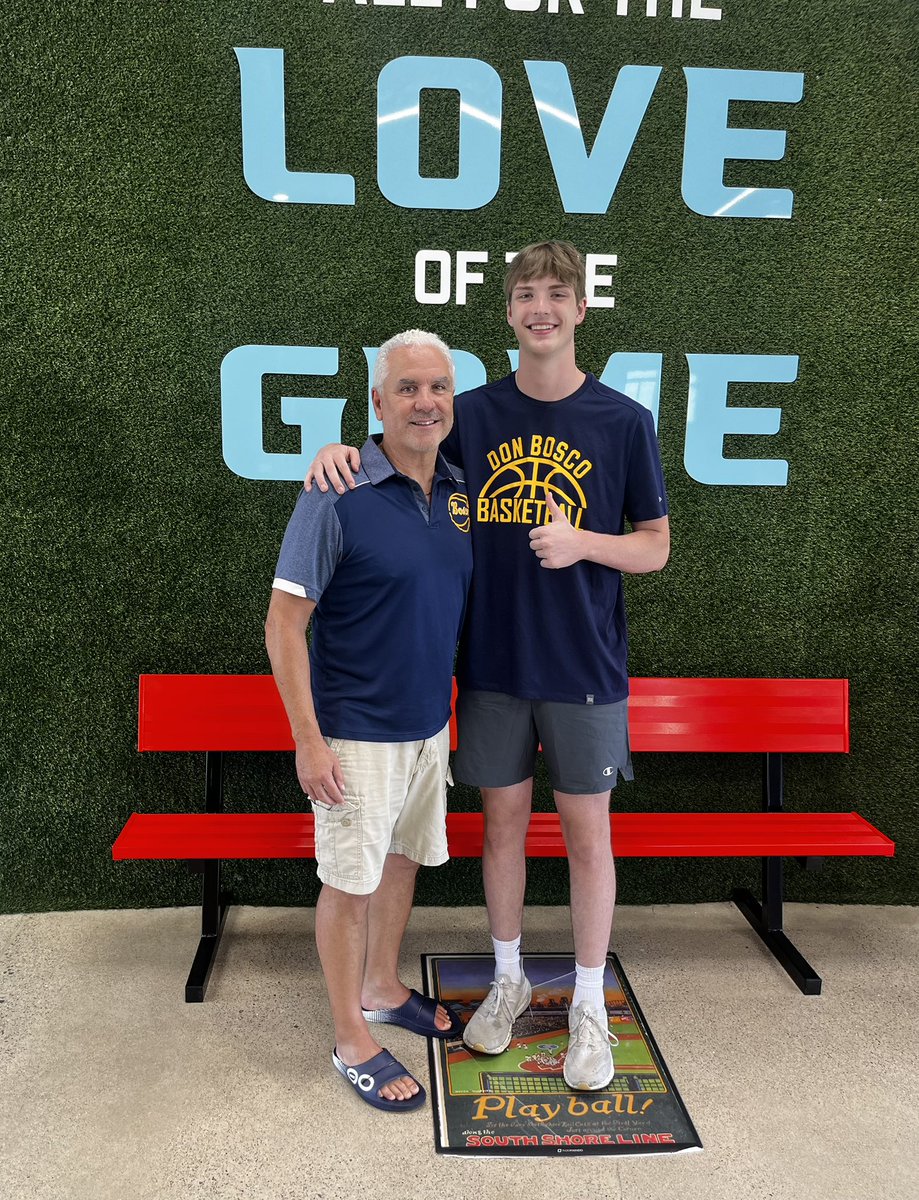 Welcome to Bosco Institute High School 2026 6’9/225 Forward Lochlain Casey from Glenview, Illinois!
Boscofam
