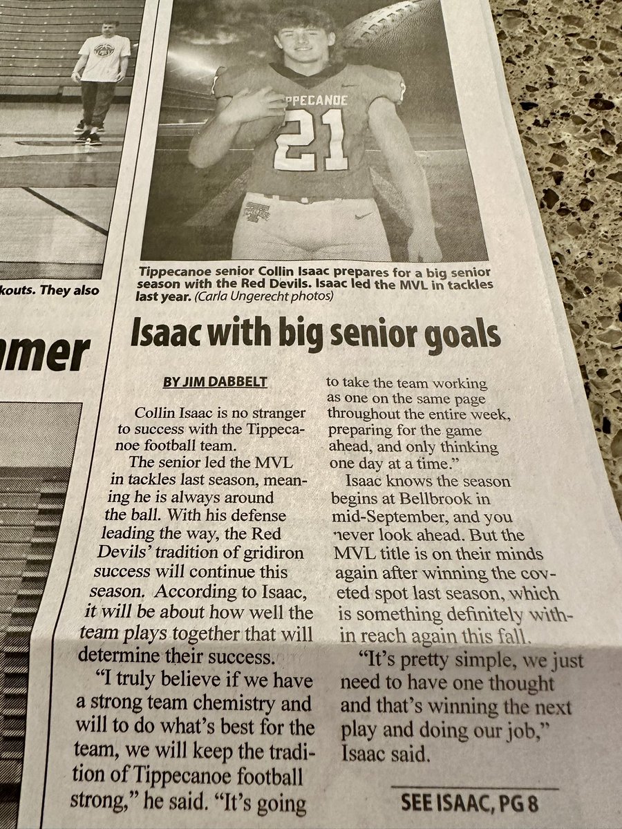 Collinisaac6's tweet image. 🤘🏻🏈 Senior season kicks off on 8/22 @ Bellbrook. #believeit #hornsup
@TippFB @This_Is_Tipp @TippecanoeAD @_JaredDTucker @athleticproving @Mark__Porter @One11Recruiting @CoachDrixNCSA @OhioPrepsRivals @OhioXsAndOs @tsfootball @John_bowes_ @CoachSchu44 @CoachCostello @CoachBraham_