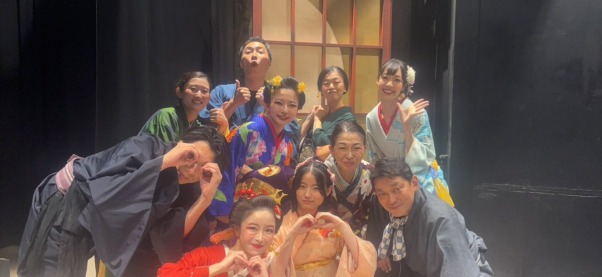aineeee1113's tweet photo. おはようございます！☀️

本日は剣の日です！

14:00~(シーン再現撮影会)⚔️
19:00~(お見送り会)⚔️
です！どちらもイベント！
14:00~の公演はまだお席少しだけあるそうです！✨️

劇場でお待ちしてます！m(_ _)m✨️

🎫https://t.co/5jflLMsjxp
 #六道追分  #8くりロン  #くりもん  #革命の8期 https://t.co/sdXKltpkih