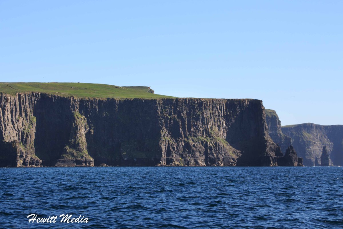 WanderLust1280's tweet image. Everything You Need to Know to Visit the Cliffs of Moher Visitor's Guide

The Cliffs of Moher are one of the world's most breathtaking coastlines. Learn how to visit with my Cliffs of Moher Visitor Guide.

wanderlustphotosblog.com/2018/03/19/the…

#CliffsOfMoher #TravelGuide #ExploreIreland