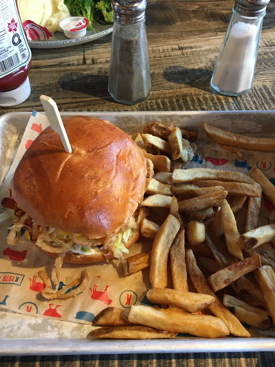 𖦹 ⋆ tweet media