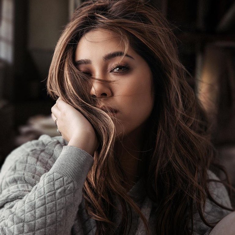 Moira Dela Torre's "Before It Sinks In" has now surpassed 100 million streams on Spotify. 

It's her seventh song to reach this milestone.