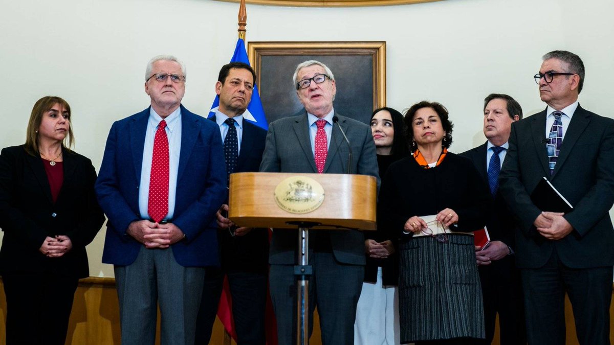 Gobierno calificó como buena noticia la no imposición de aranceles a la exportación de cátodos de cobre a Estados Unidos.

Más detalles: ow.ly/Z94550WxJjA