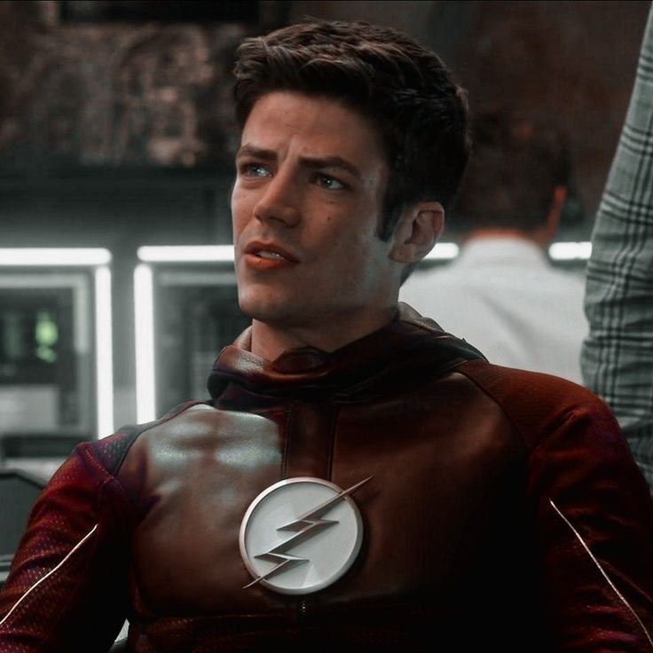 FastestM3nAlive's tweet photo. Seriously, how DID i ruined your life? I saved a crowd you were meant to save? why don't you just save another one? You did this all to yourself, ran back in time, try to killed me, lost your speed, you know the rest. https://t.co/FsNF8T4V33