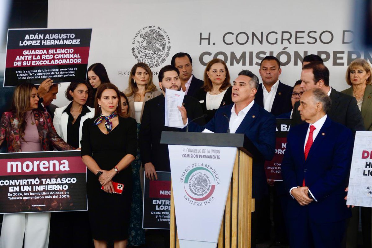 caroviggiano's tweet photo. Presentamos denuncias formales y penales contra gobernadores y exgobernadores de Morena por sus vínculos con el crimen organizado, así como contra el expresidente López Obrador y los integrantes de “El Clan”, encabezado por Andy López Beltrán.

📢 ¡El país exige justicia y transparencia!