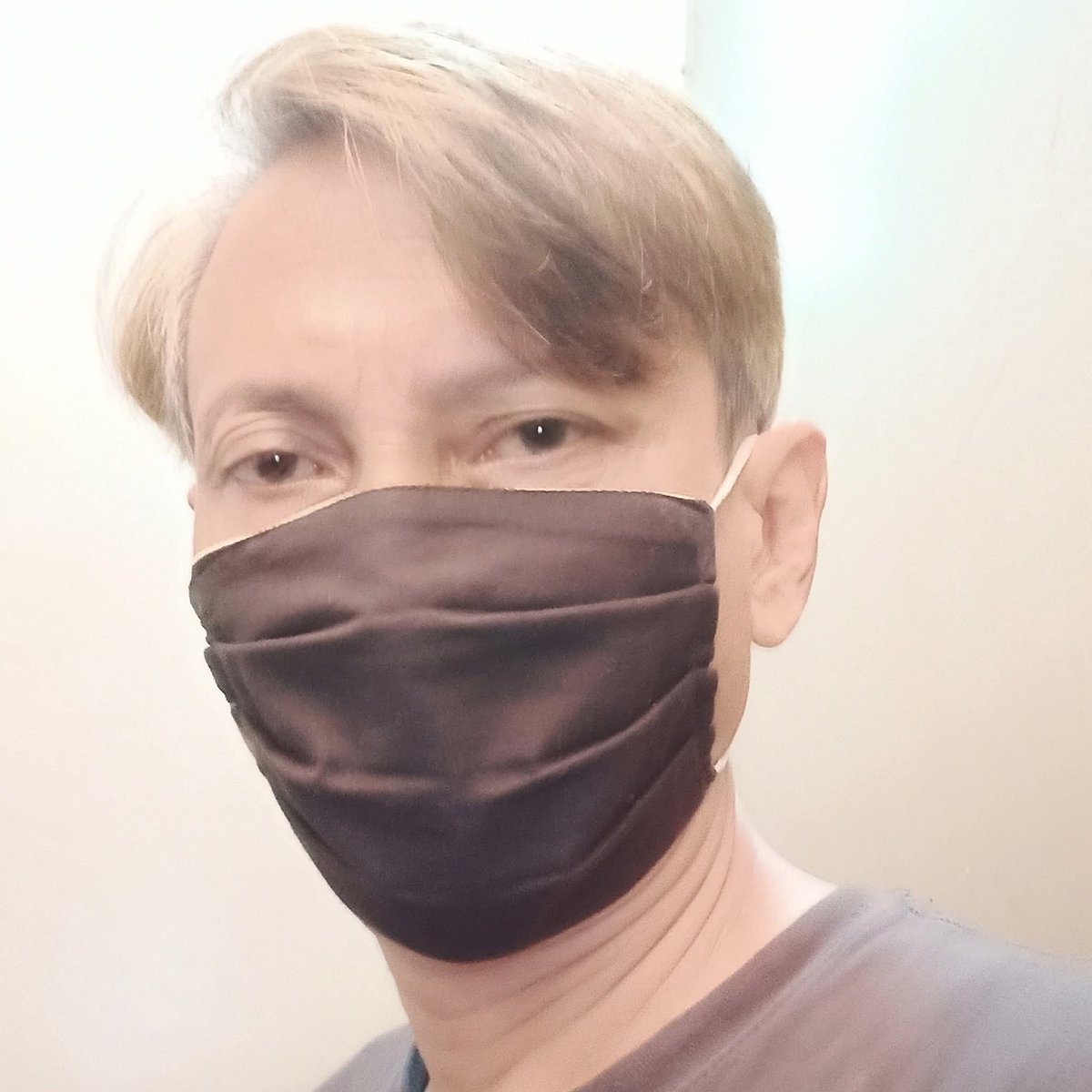 Rekening nganggur 3 tahun, disita negara.
Tanah nganggur 3 tahun, disita negara.
Akooh nganggur lebih dari 10 tahun, negara kok gak mikirin?

Colek <a href="/RWeejaya/">rwijaya</a>