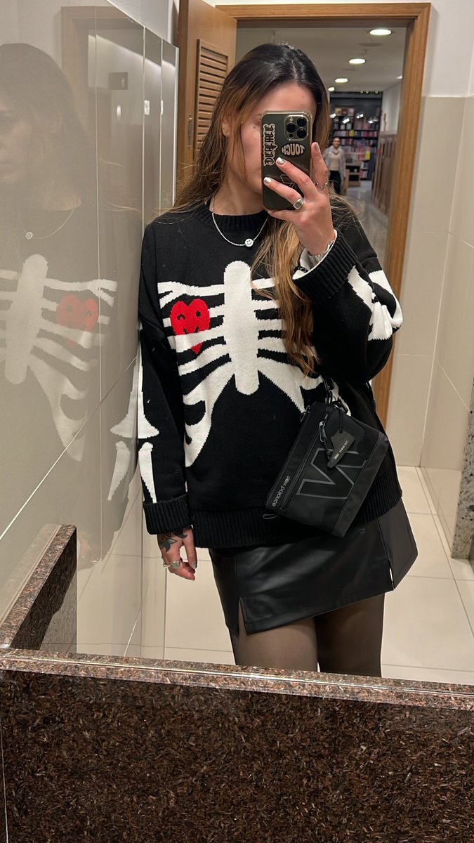 plugcaca's tweet image. Hahahaha OITO anos depois, volví