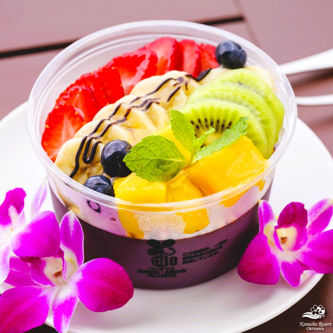 旬のフルーツを贅沢に使用した、夏限定のパティシエメイドドリンクが登場！
アサイーにフレッシュフルーツとグラノーラを添えた贅沢アサイーボウルも✨️

「カジュアルダイニング パラディ」にて9月30日（火）までの期間限定で販売中です♪
kanucha.jp/information/14…