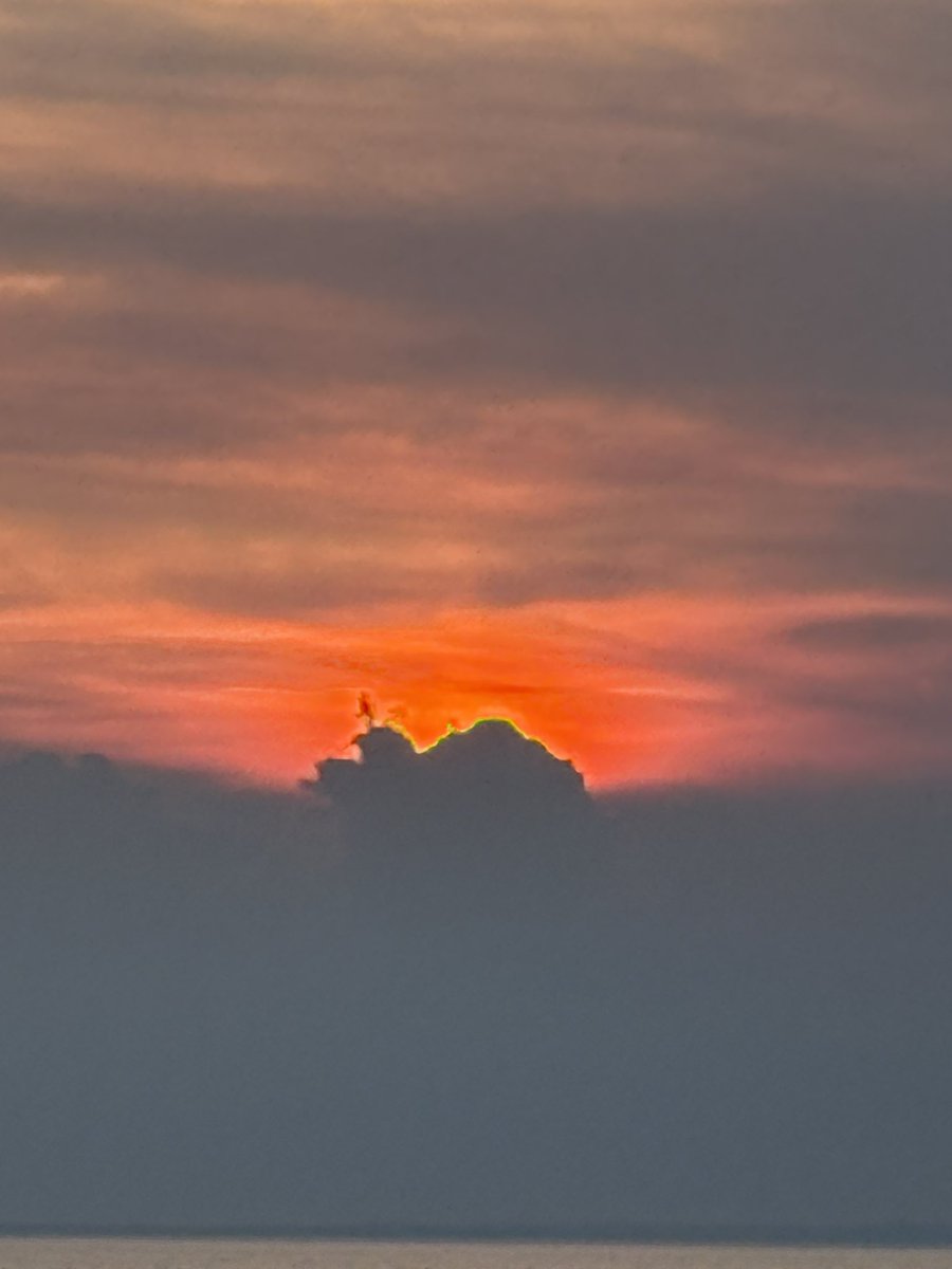 Pirate ship cloud or na