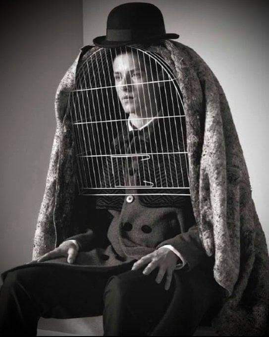 La verdad no desaparición, solo la maquillaron y la pusieron a trabajar para el algoritmo...