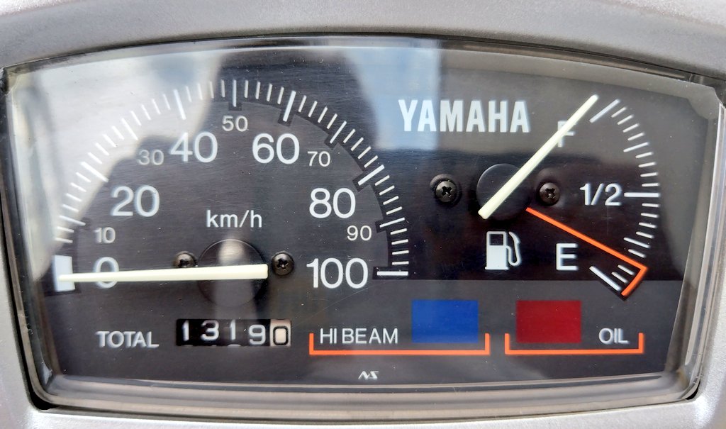 RZ250KaiYokoSka's tweet photo. 新車で購入の98モデルも
あと2年で30年
16歳で乗った50Γ㌏以外は
2st原チャリもR1ZもSRXもRZも
ずっとハイオク給油…
4stじゃないから意味ないと思いつつ
未だに続けていることの一つです
バイクではレギュラー入れたこと無いから違いが分からず…
#ヤマハ
#AXIS90
#アクシス90 https://t.co/qRpB1PmqX7