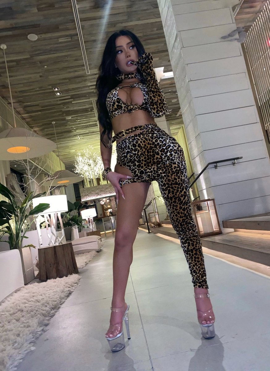 the dragun in me comes out to play 🐉 

mt1ap1GW3CEbpLYLxXqNosudALohFcpkEuqanUNbonk