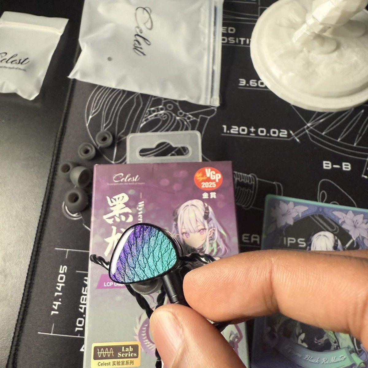 celestaudioLSR's tweet image. 楽器の分離感と定位は実際とても優れています。安価なモデルではこの点が弱く、特に情報量の多い曲では音がぼやけたり混雑したように感じられることが多いですが、このIEMはその点を非常によく処理してくれます。正直、驚くほどです。
レビュー提供： JoshBiv1
全文はこちら：
head-fi.org/.../kinera-cel…