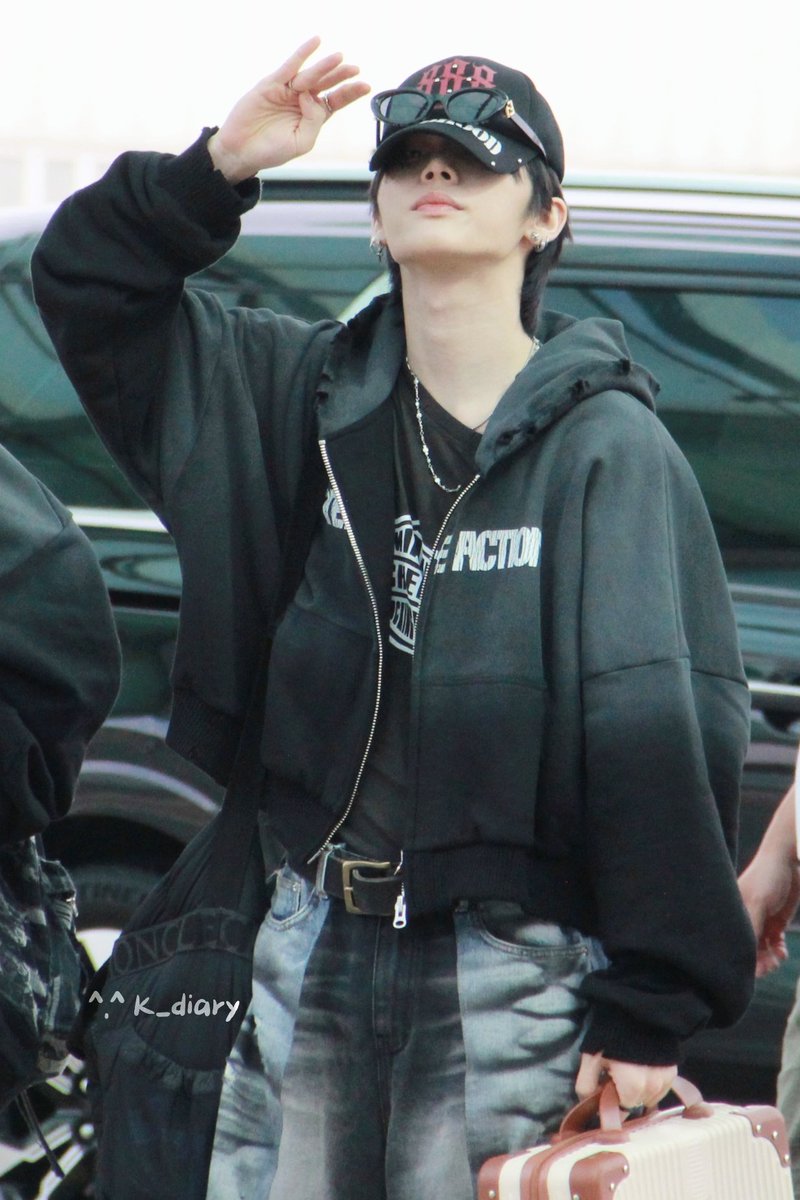 250731🐾
✨✨ TO .🇺🇸

#태산 #TAESAN  #보이넥스트도어  #BOYNEXTDOOR