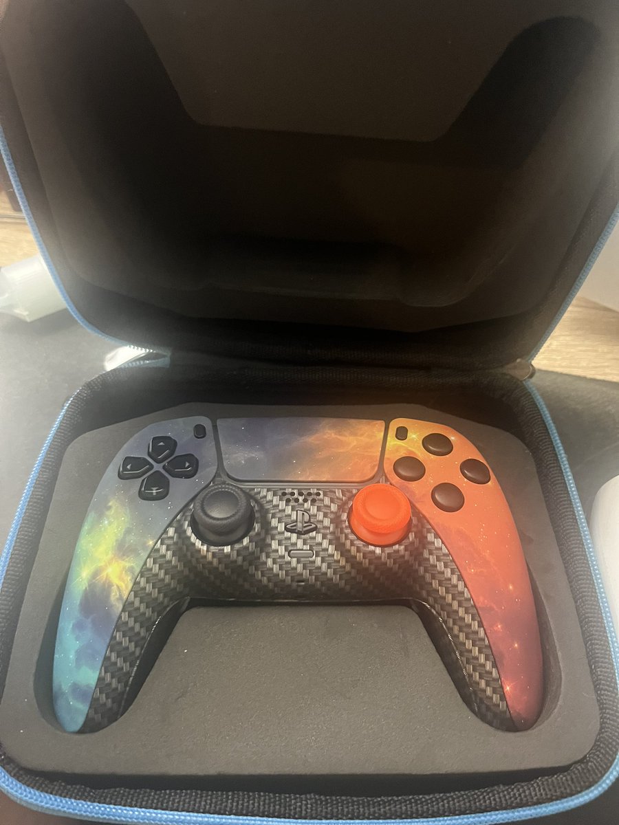 Got my first ever battle beaver! Been playing on a default controller my whole life 😂