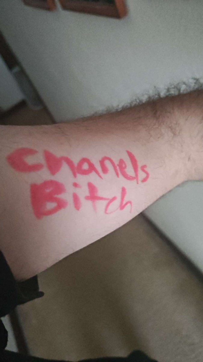 _goddess_chanel's tweet photo. i think John should get this permanently tattooed on him https://t.co/YrFvGzZUof