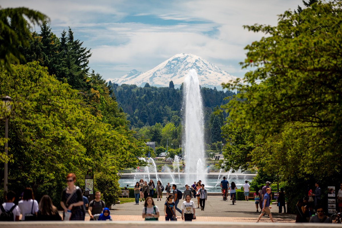 The University of Washington has been named one of the most beautiful college campuses in the U.S. by Travel + Leisure. 

Can't disagree with them. 🌸📚🗻| travelandleisure.com/attractions/co…