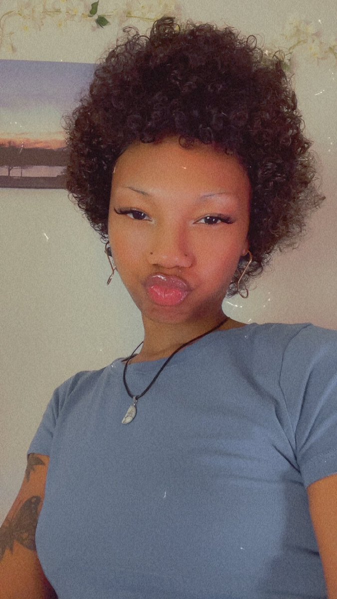 Hold It In 😘