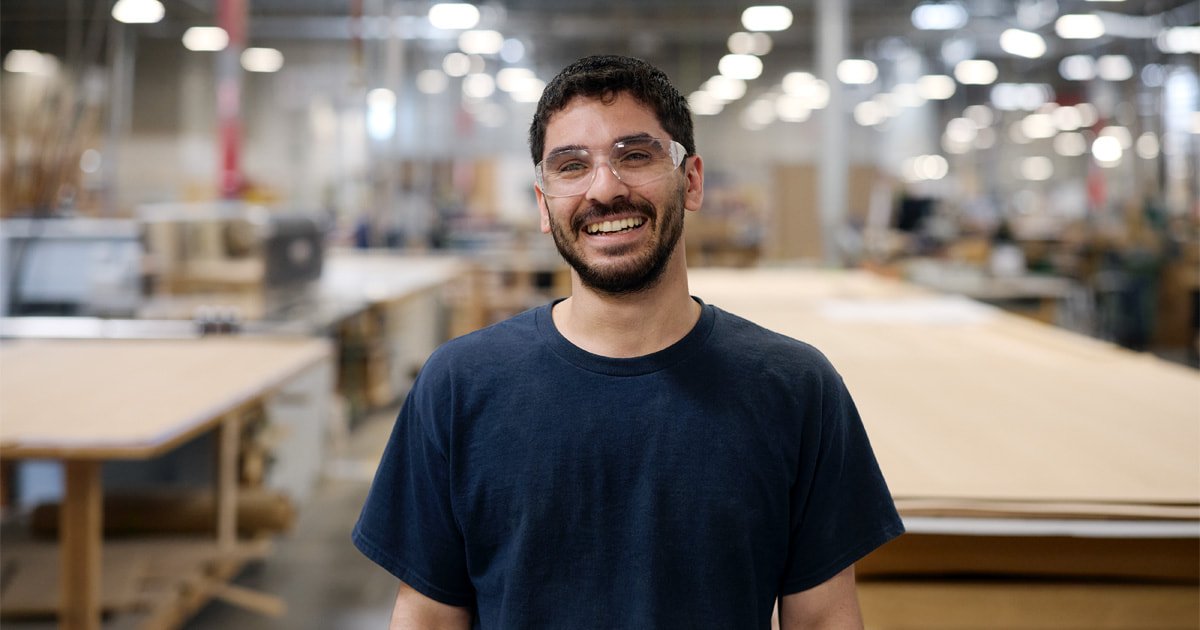 Tech_stratu5's tweet image. Apple launches its Manufacturing Academy in Detroit on August 19! Free workshops help U.S. businesses adopt AI and smart manufacturing. Register now: manufacturingacademy.msu.edu    apple.com/newsroom/2025/…