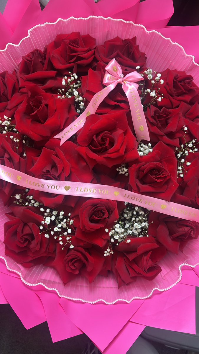 ___jeeyy's tweet image. Wedding Anniversary 🤍