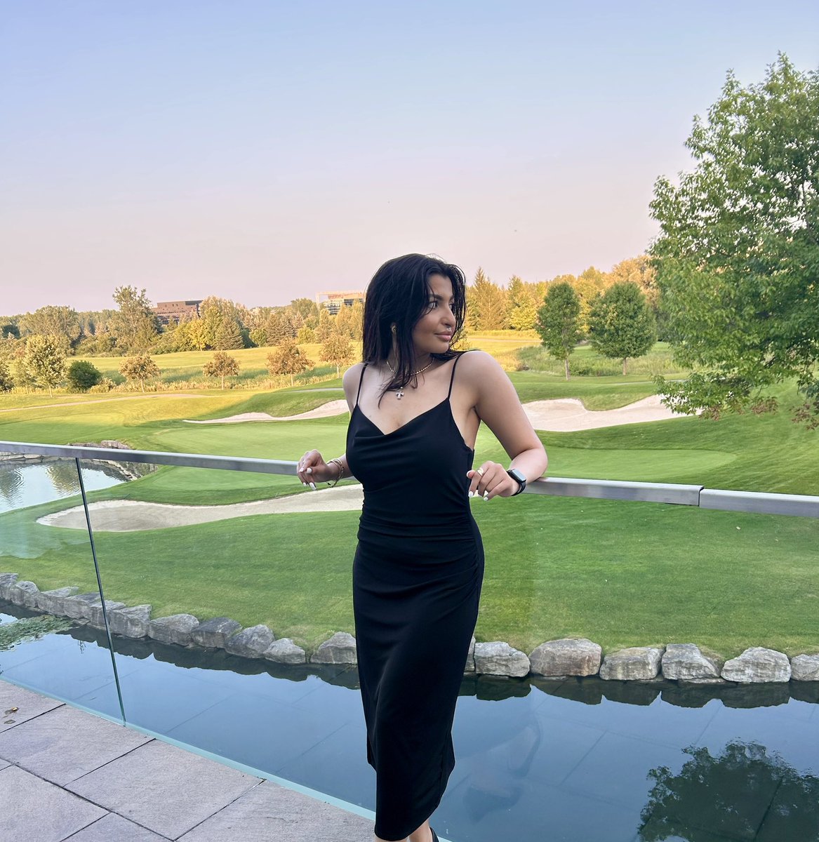 julianaforevera's tweet photo. looking for a husband https://t.co/L7xIbX4Rk9