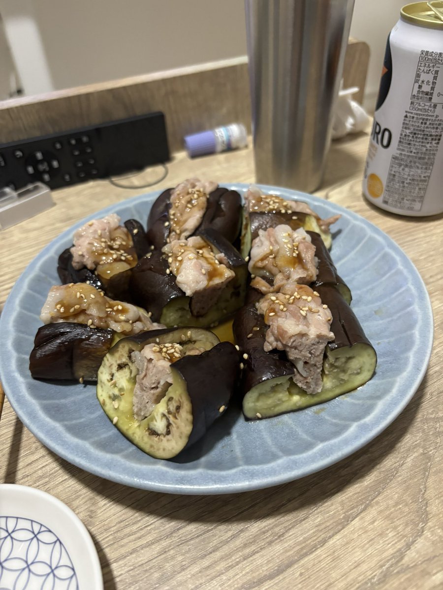 茄子ドッグ　ちょっとたべづらい笑　味はいい